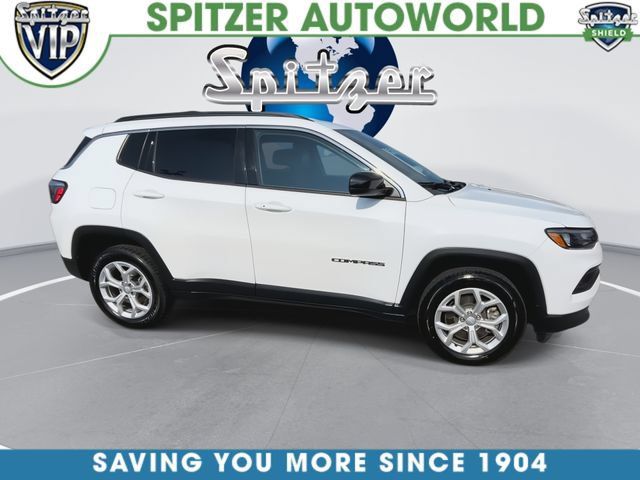 Used 2024 Jeep Compass Latitude AWD/4WD image 9
