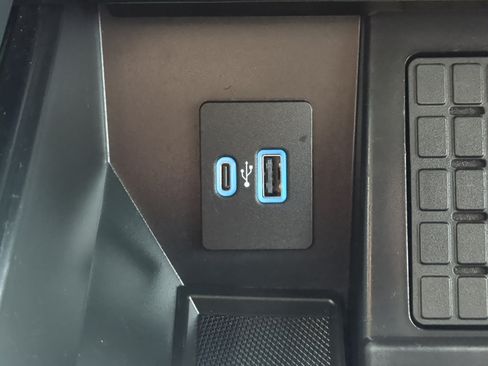 Used 2024 Ford F150 Raptor AWD/4WD image 21