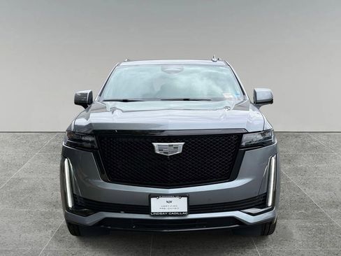 Used 2022 Cadillac Escalade Sport Platinum w/ LPO, ONYX Package AWD/4WD image 8