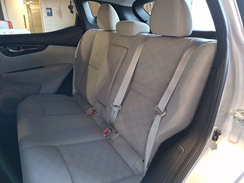 Used 2019 Nissan Rogue Sport SV w/ All-Weather Package AWD/4WD image 7