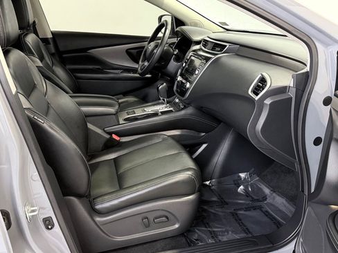 Used 2024 Nissan Murano SL image 11