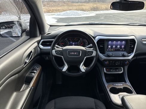 Used 2020 GMC Acadia SLE image 15