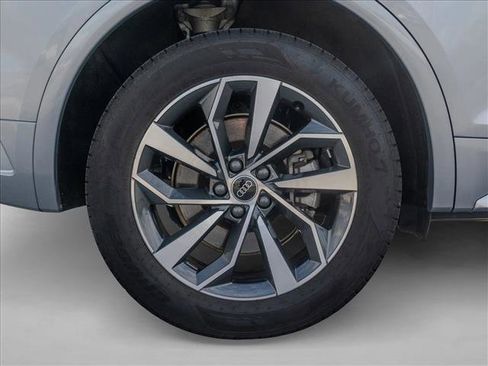 Used 2024 Audi Q5 2.0T Premium Plus image 12