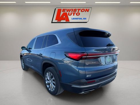 Certified 2025 Buick Enclave Preferred image 3
