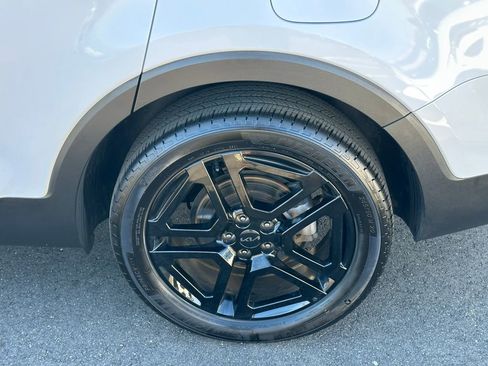 Used 2025 Kia Telluride SX X-Line image 7