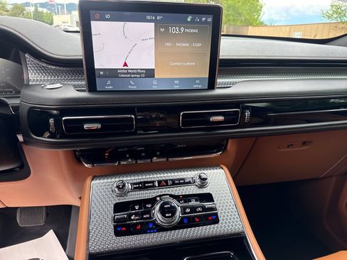 Certified 2023 Lincoln Aviator Black Label w/ Dynamic Handling Package AWD/4WD image 17