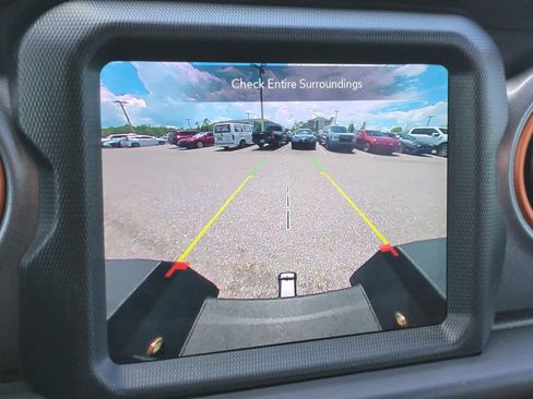 Used 2022 Jeep Gladiator Mojave AWD/4WD image 19