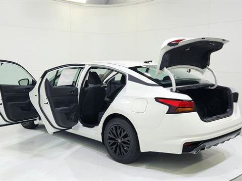 Certified 2026 Nissan Altima 2.5 SV w/ SV Special Edition Package FWD image 31