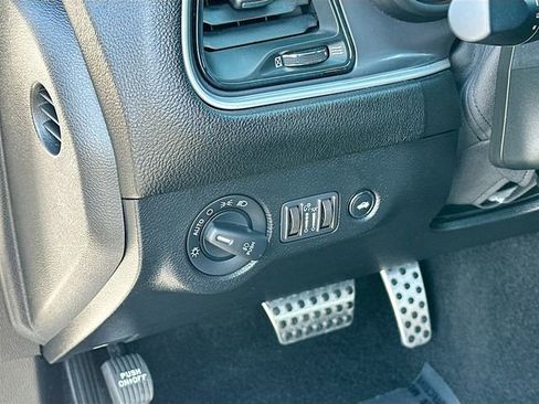 Used 2022 Dodge Challenger R/T Scat Pack w/ Driver Convenience Group image 10