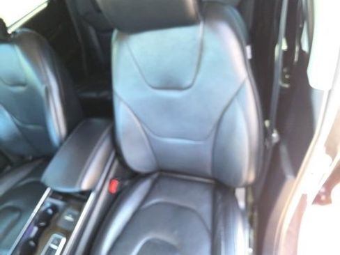 Used 2019 Ford Edge Titanium image 25