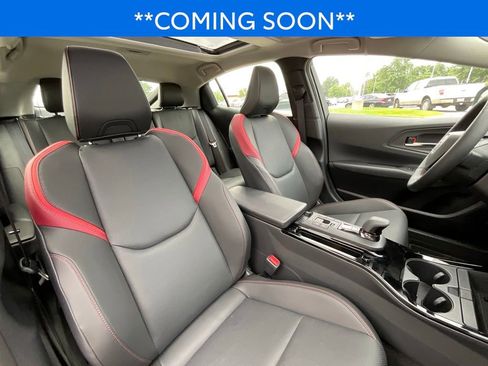 Used 2025 Toyota Prius Plug-In Hybrid w/ Limited Premium Package FWD image 20