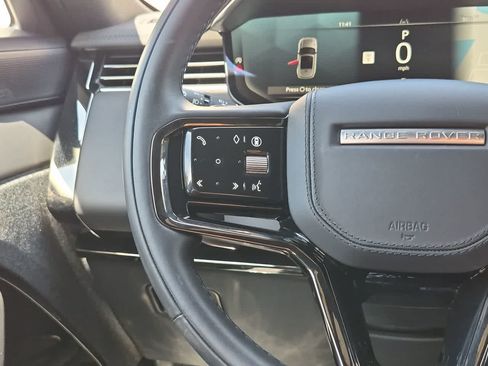 Used 2025 Land Rover Range Rover Sport Dynamic SE AWD/4WD image 25