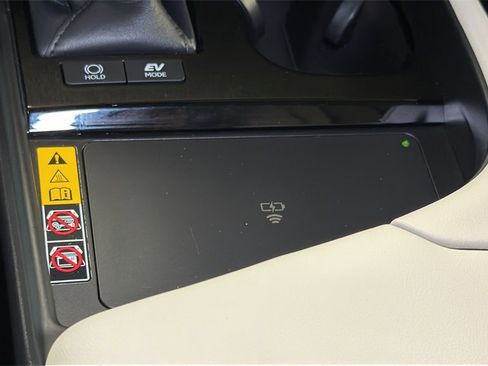 Certified 2024 Lexus ES 300h w/ Premium Package image 22