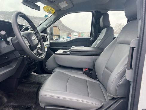 Used 2025 Ford F350 XL w/ XL Off-Road Package AWD/4WD image 5