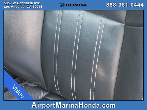 Used 2018 Chrysler 300 S RWD image 24