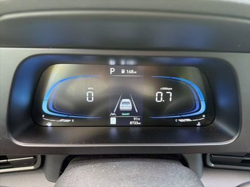 Used 2025 Hyundai Elantra Sport w/ Cargo Package image 14