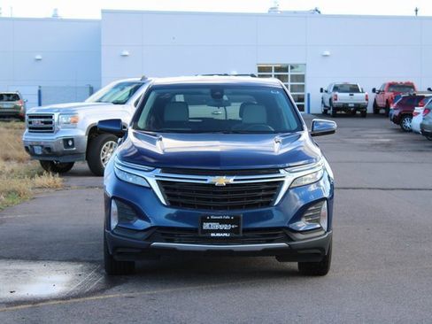 Used 2022 Chevrolet Equinox LT w/ Driver Convenience Package image 9