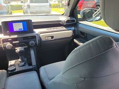 Used 2024 Toyota Tacoma SR5 AWD/4WD image 16