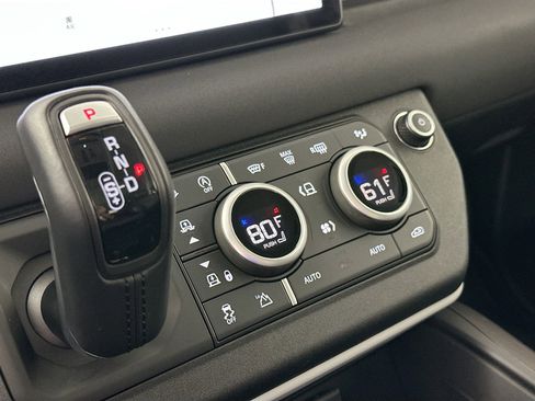 Certified 2023 Land Rover Defender 110 SE image 18