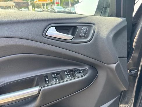 Used 2019 Ford Escape SEL AWD/4WD image 13