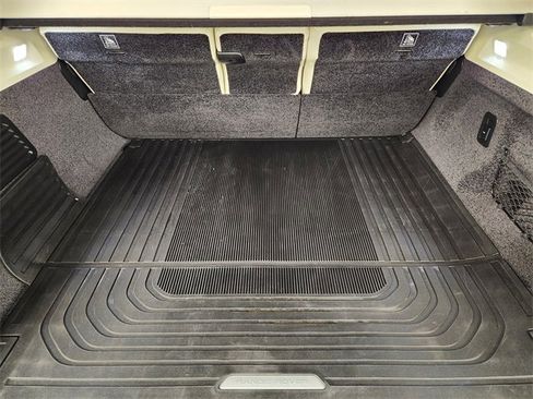 Used 2023 Land Rover Range Rover Autobiography image 33