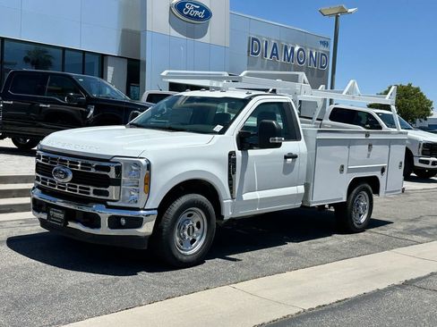 New 2025 Ford F350 XL w/ XL Chrome Package RWD image 2