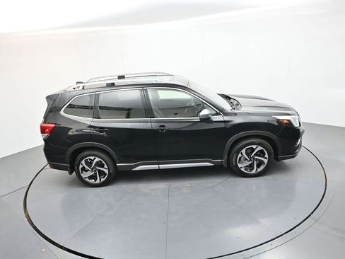 Used 2024 Subaru Forester Touring w/ POP Package 3 AWD/4WD image 30