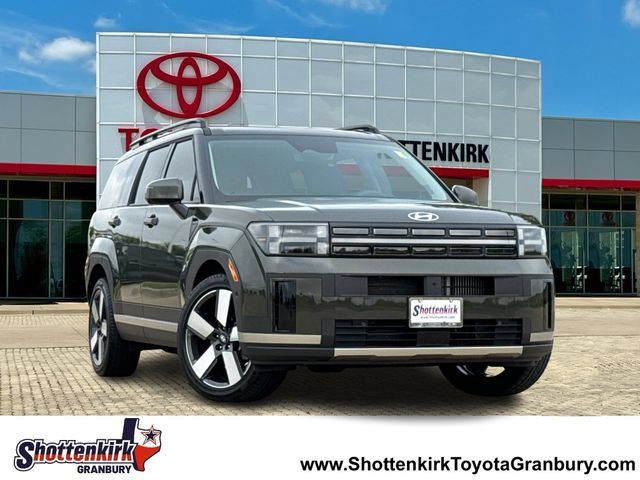 Used 2025 Hyundai Santa Fe Limited FWD image 1