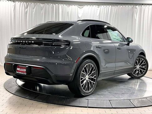 New 2025 Porsche Macan 4 Electric image 7