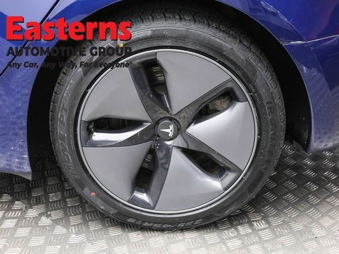 Used 2018 Tesla Model 3 Long Range image 8