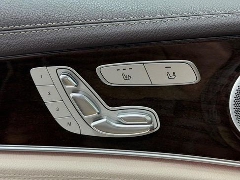 Used 2020 Mercedes-Benz E 350 4MATIC Sedan image 13