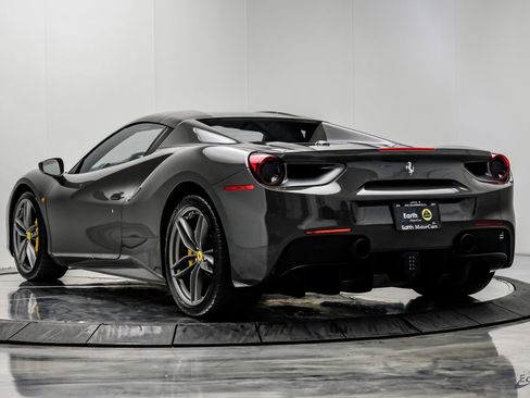 Used 2018 Ferrari 488 Spider RWD image 14