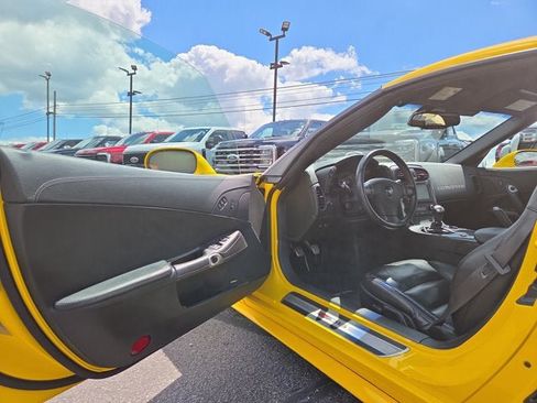 Used 2009 Chevrolet Corvette Z06 w/ Preferred Equipment Group RWD image 9
