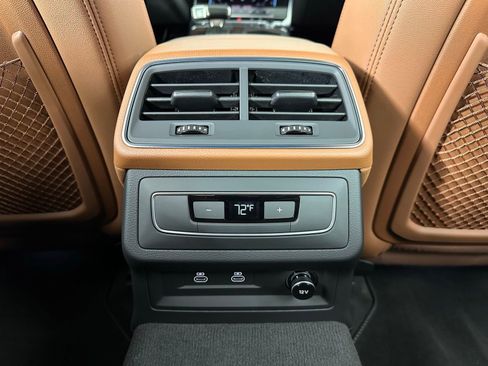 Used 2023 Audi A6 Premium Plus w/ Premium Plus Package image 34