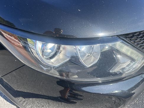 Used 2018 Nissan Rogue Sport S FWD image 51