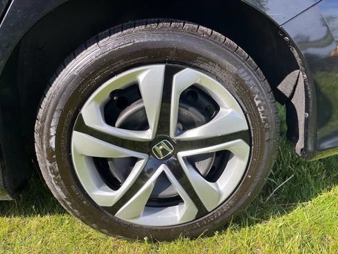 Used 2018 Honda Civic LX image 4