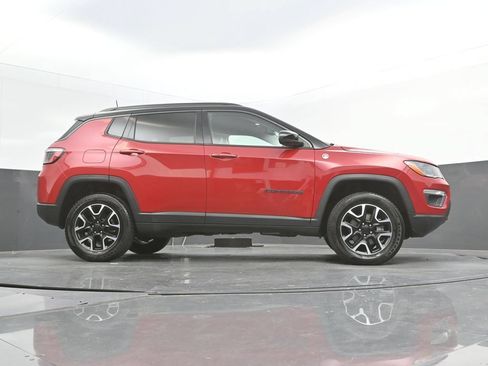 Used 2021 Jeep Compass Trailhawk AWD/4WD image 37
