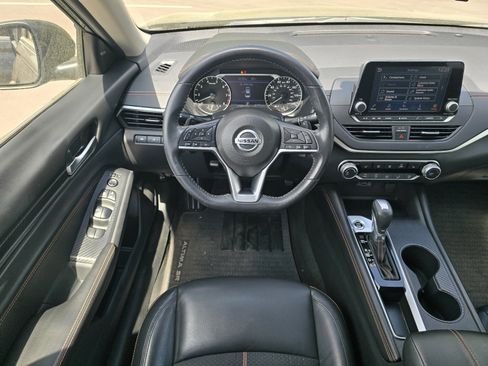 Certified 2022 Nissan Altima 2.5 SR w/ Midnight Edition Package FWD image 14