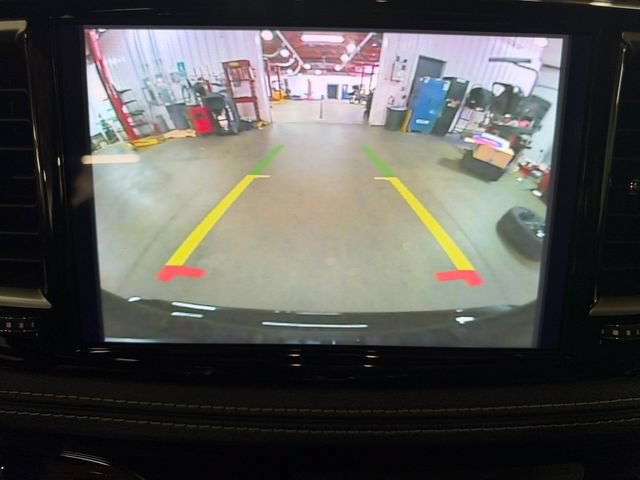 Used 2025 Chrysler Pacifica Limited FWD image 27
