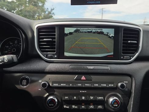 Used 2021 Kia Sportage EX AWD/4WD image 18