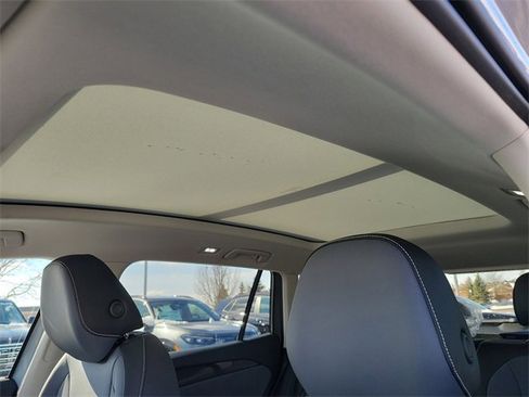 New 2026 Volkswagen Tiguan SE image 20