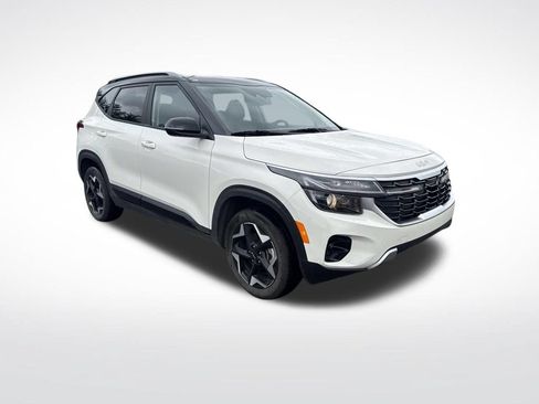 Used 2026 Kia Seltos S AWD/4WD image 2