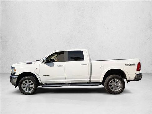 Used 2019 RAM 2500 Laramie AWD/4WD image 2