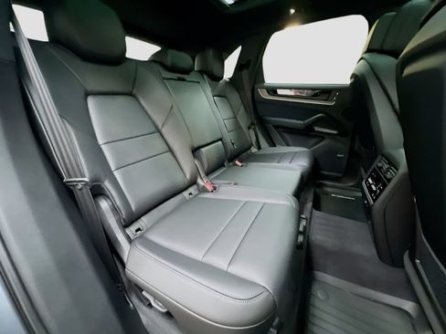 New 2026 Porsche Cayenne AWD/4WD image 29