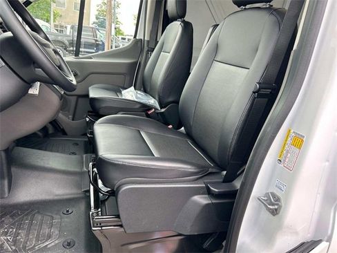 New 2025 Ford Transit 250 148 Medium Roof image 30