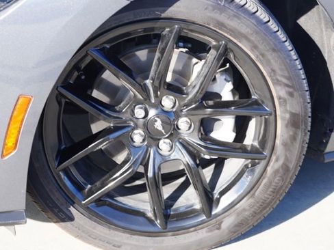 Used 2025 Ford Mustang Premium RWD image 10