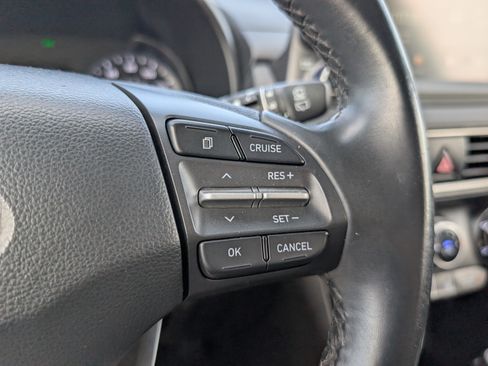 Used 2021 Hyundai Kona SEL FWD image 25