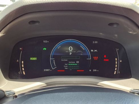Used 2025 Toyota Camry LE FWD image 30