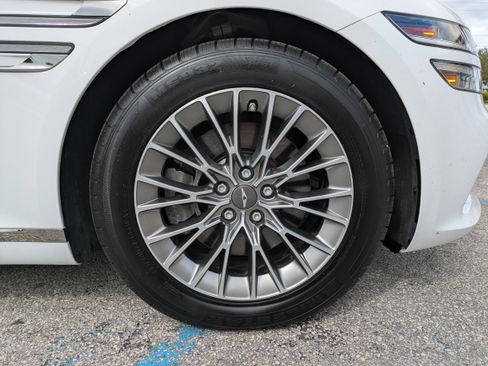 Used 2022 Genesis G80 2.5T image 10