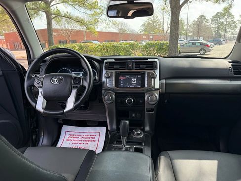 Used 2019 Toyota 4Runner SR5 Premium image 22